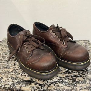 Vintage 1990’s Doc Martens #8651. Preowned really good condition ladies US 9